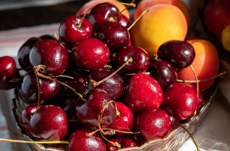 Letní teploty nabírají na síle. Dopřejte si kvalitní sezónní ovoce!